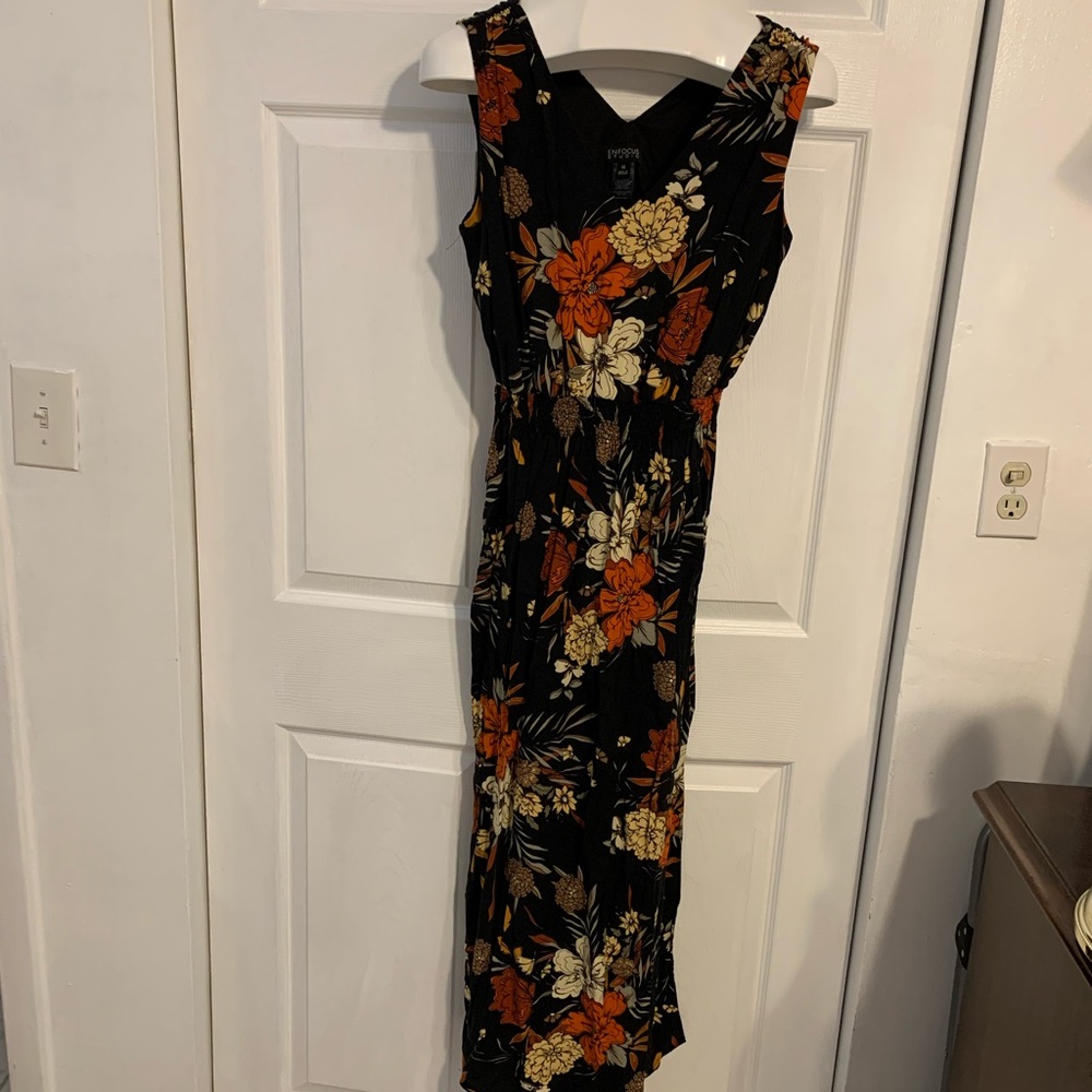 Enfocus studio Black Floral long  Dress size 14